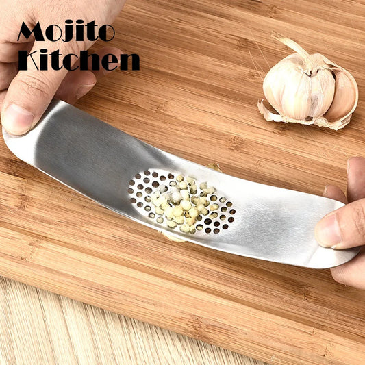 Kitchen Gadget Curved Garlic Press